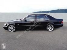 coche berlina Mercedes