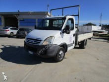 veicolo commerciale cassonato grande volume Iveco