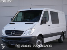 dostawcza skrzynia o dużej pojemności Mercedes