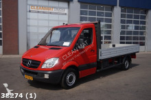 dostawcza platforma Mercedes