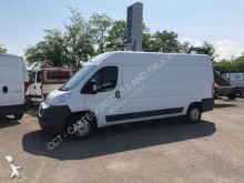 фургон Peugeot