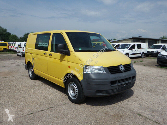 Voir les photos Véhicule utilitaire Volkswagen Transporter T5 1,9l TDI