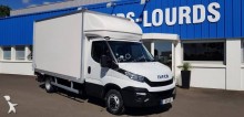 dostawcza skrzynia o dużej pojemności Iveco