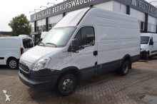 utilitaire caisse grand volume Iveco