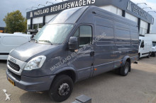 bedrijfswagen grote bak Iveco