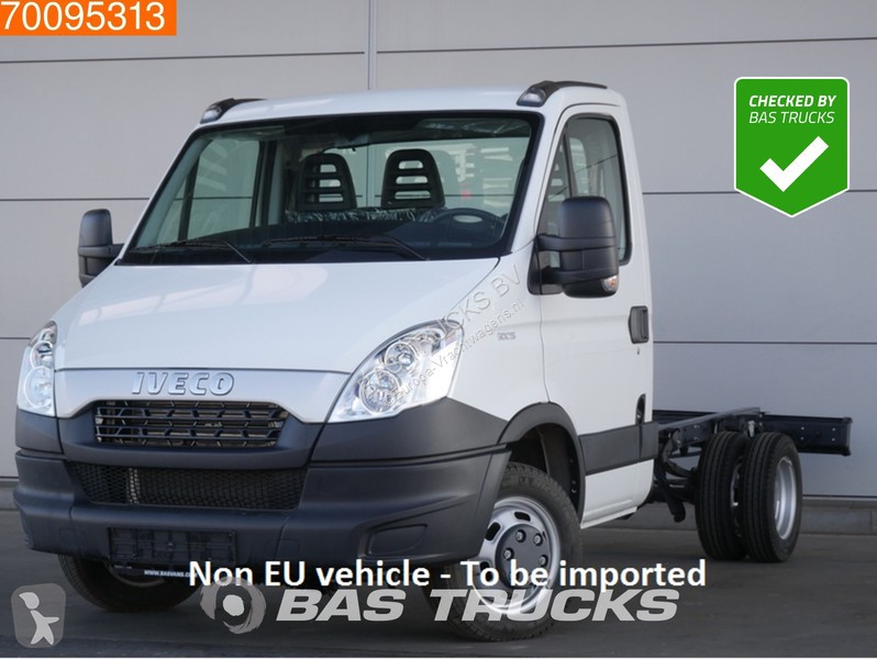 Voir les photos Véhicule utilitaire Iveco 50C15 A/C