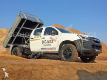 Isuzu tipper van