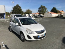 masina citadină Opel