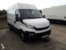furgon dostawczy Iveco