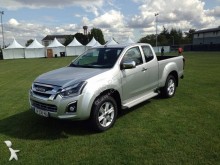otra furgoneta Isuzu