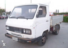 alta autoutilitara Nissan