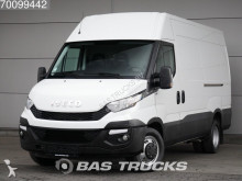 bedrijfswagen grote bak Iveco