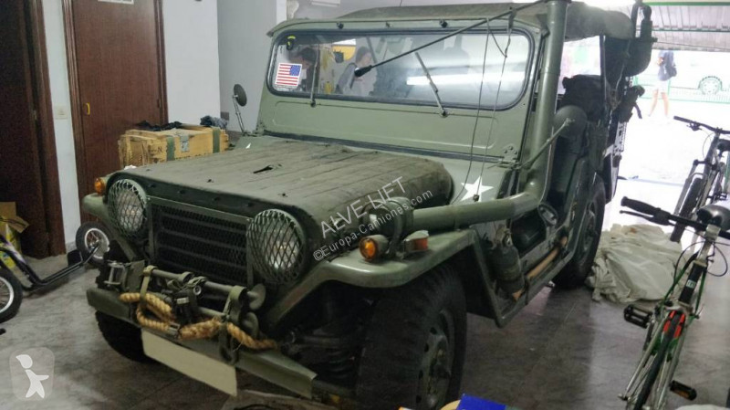 Voir les photos Véhicule utilitaire Ford m151AC1 special series American military historica