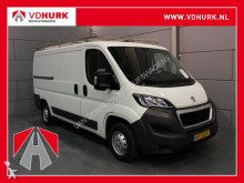 bedrijfswagen grote bak Peugeot