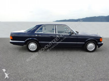 automobile berlina Mercedes
