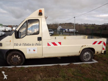 Furgoneta caja abierta Peugeot