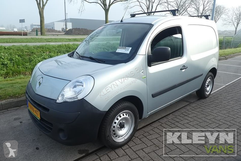 Voir les photos Véhicule utilitaire Renault 1.5 DCI AC metallic, airco, 81