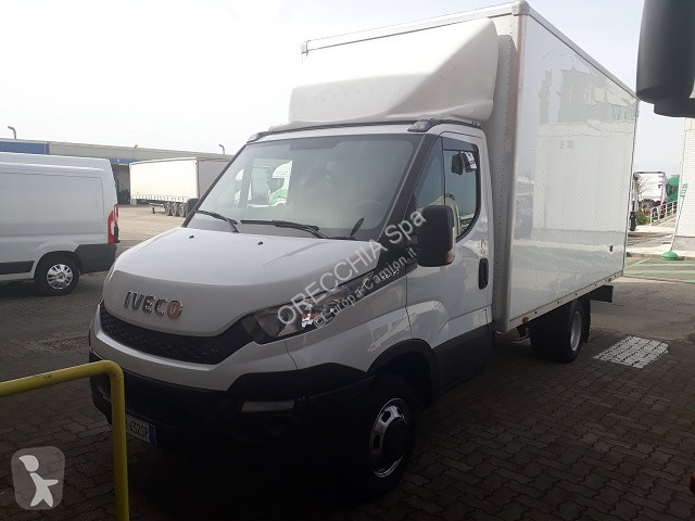 Voir les photos Véhicule utilitaire Iveco 35C13