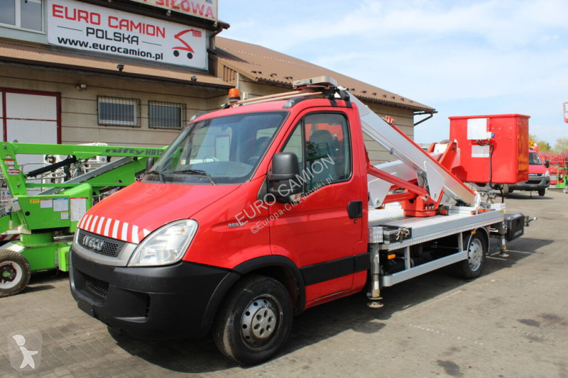 Pojazd dostawczy Iveco Daily 17 m Multitel MX170