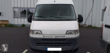 furgon dostawczy Peugeot