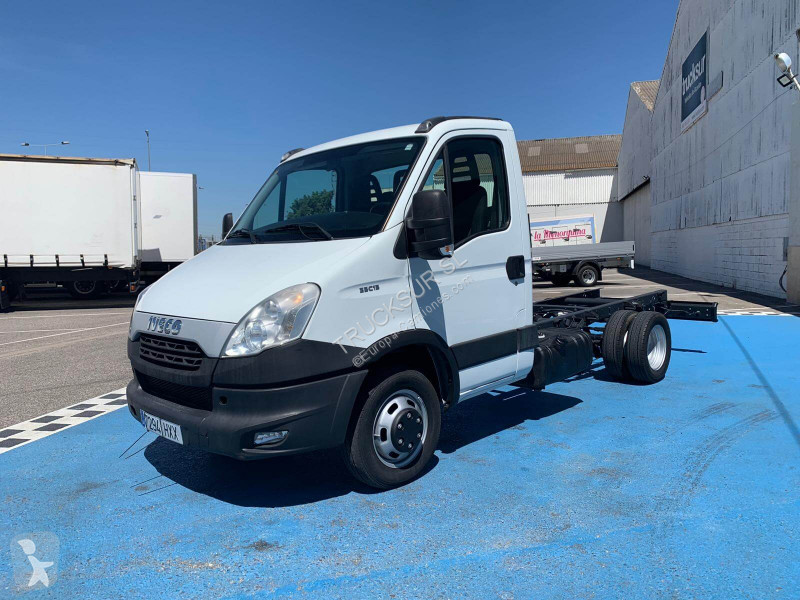 Ver las fotos Furgoneta Iveco 35C15 CHASIS