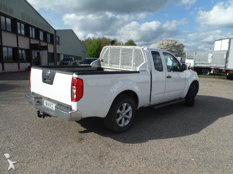 Utilitaire plateau Nissan Navara 2.5 DCI