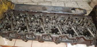 DAF Tête de cylindre du moteur /Cylinder Head XF 105 MX / MXC 1695612 Euro5 Paccar pour camion
