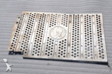 n/a coating / front grille