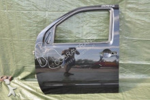 Nissan Porte pour minibus D40 06R