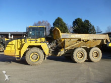 tombereau articulé Komatsu