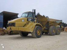 Caterpillar 735