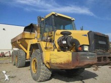 сочленённый самосвал Komatsu
