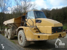 Caterpillar 735 -