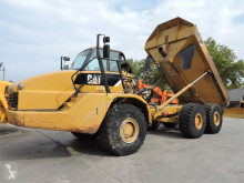 tombereau articulé Caterpillar