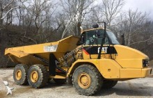 tombereau articulé Caterpillar