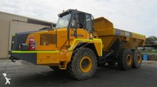 tombereau articulé Komatsu