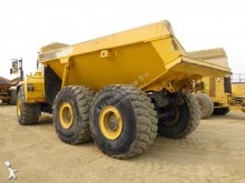 tombereau articulé Komatsu