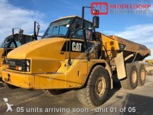 Caterpillar 725
