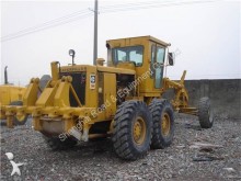 niveladora Caterpillar