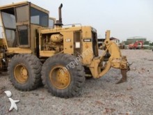 niveleuse Caterpillar 140g