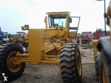 niveleuse Caterpillar 140H