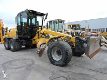 New Holland F106.7A grader