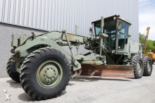 грейдер Caterpillar