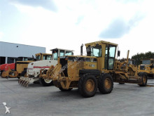 niveleuse Caterpillar 12H