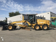 Volvo G 710 B grader