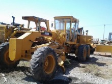 niveladora Caterpillar