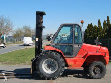chariot télescopique Manitou M30.4 (4-wheel-drive)