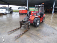 chariot télescopique Manitou BT420