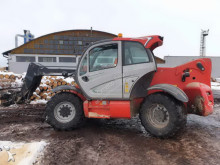 Manitou MHT790 heavy forklift