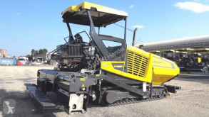 Yol çalışmaları finişer Bomag